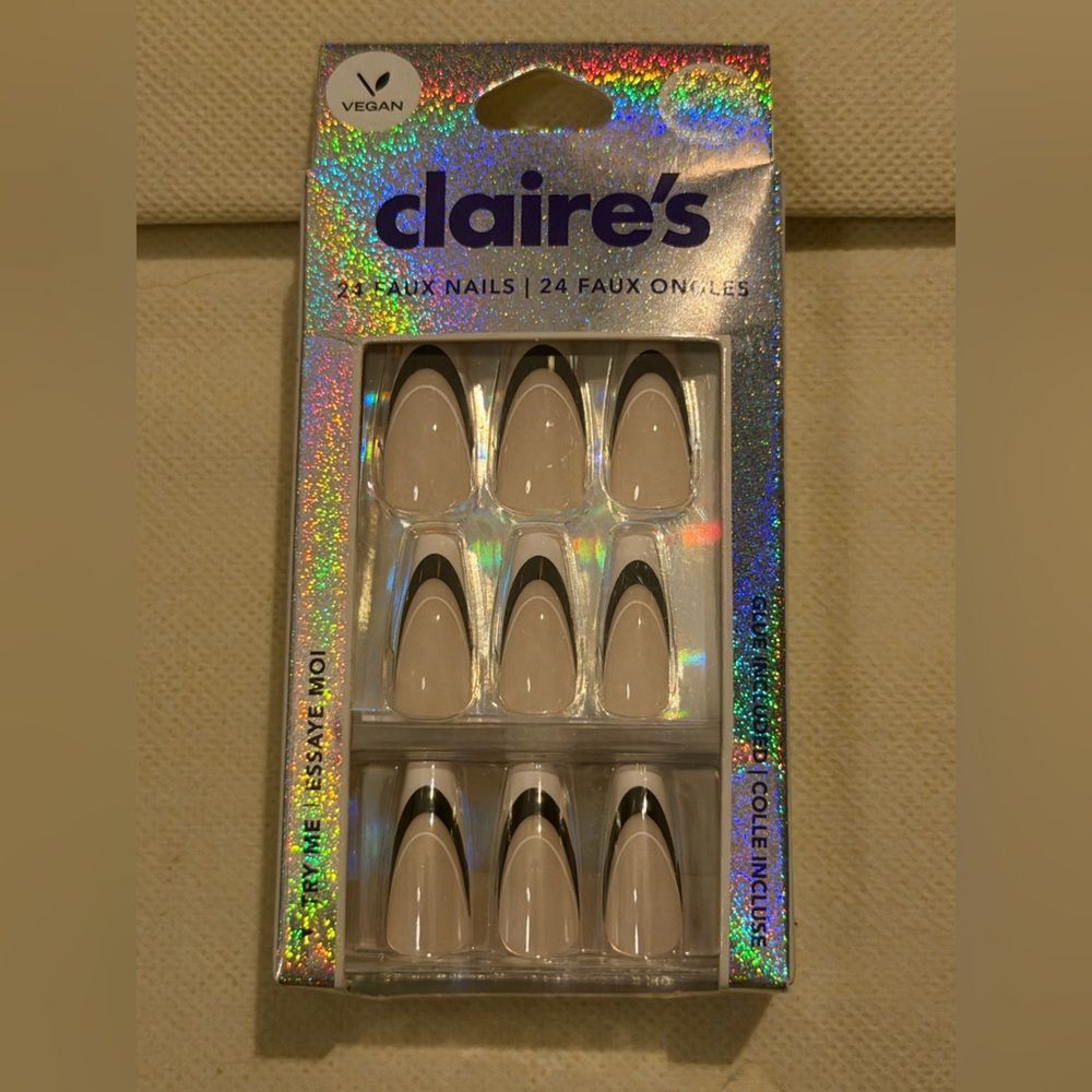 Claire's Elegant Faux Nails with Black Detail